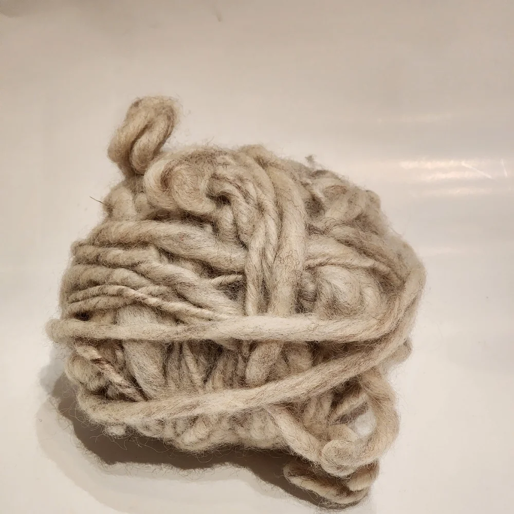 Artisan Wool Yarn 4.4lbs - Picture 5 of 5
